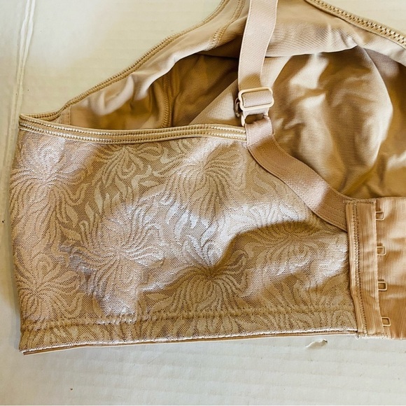 46D Wire Free Bra Playtex NUDE 18 Hour Seamless Side/Back Smoothing - Picture 10 of 14